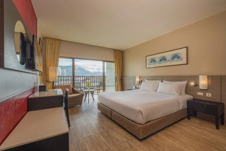 Superior Double room with city view