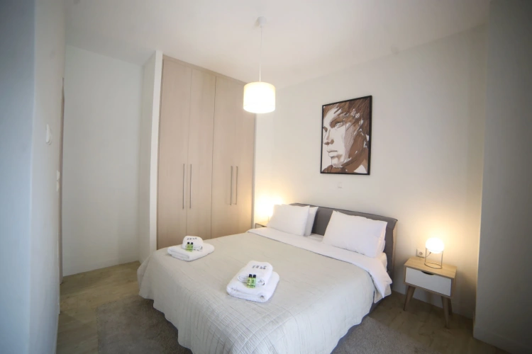 2 Bedrooms 3rd Floor Apartment