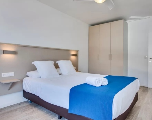 3 Bedrooms Sextuple Apartment