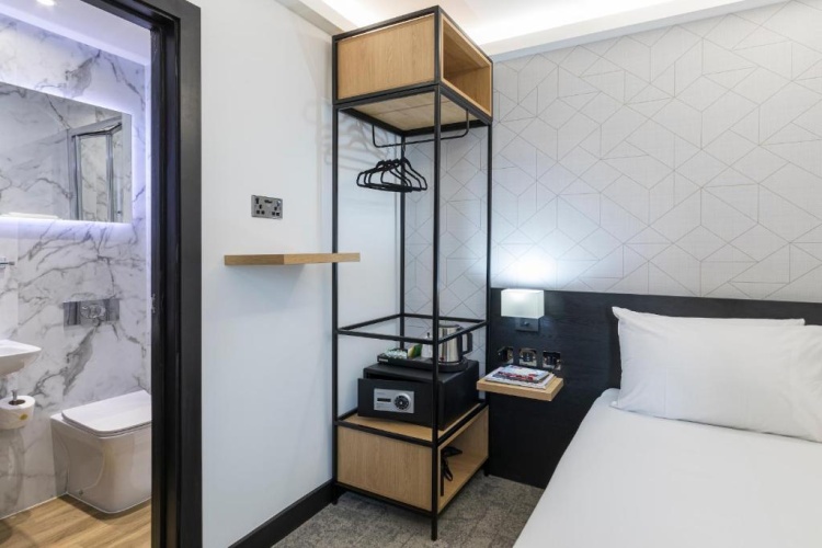 St Giles London Hotel photo 17