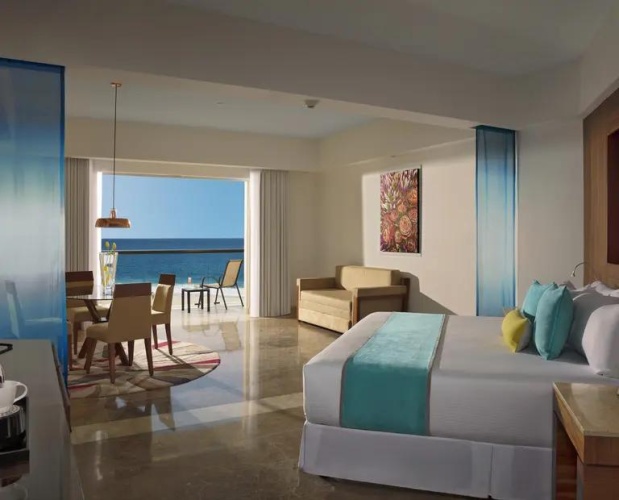 Governor Altitude Double Suite with ocean view
