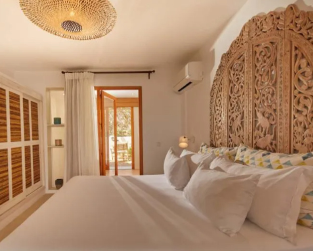 Bougainvillea Suite