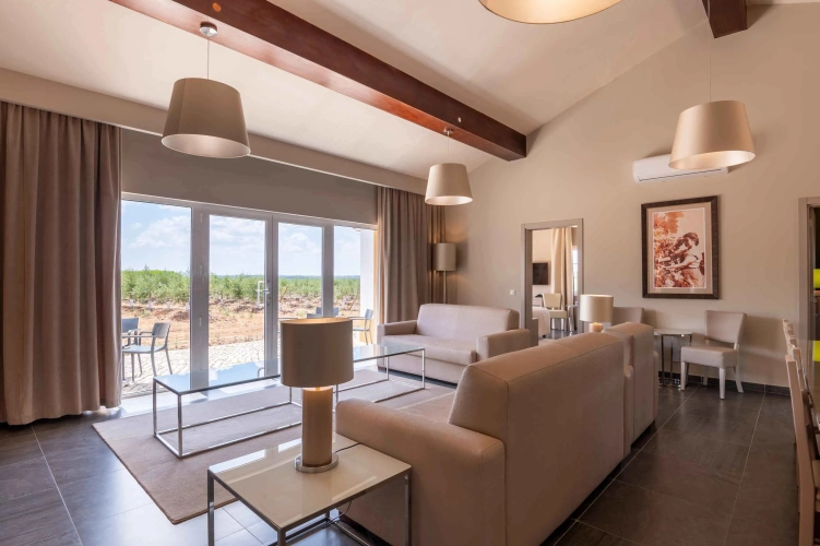 Arinto House
