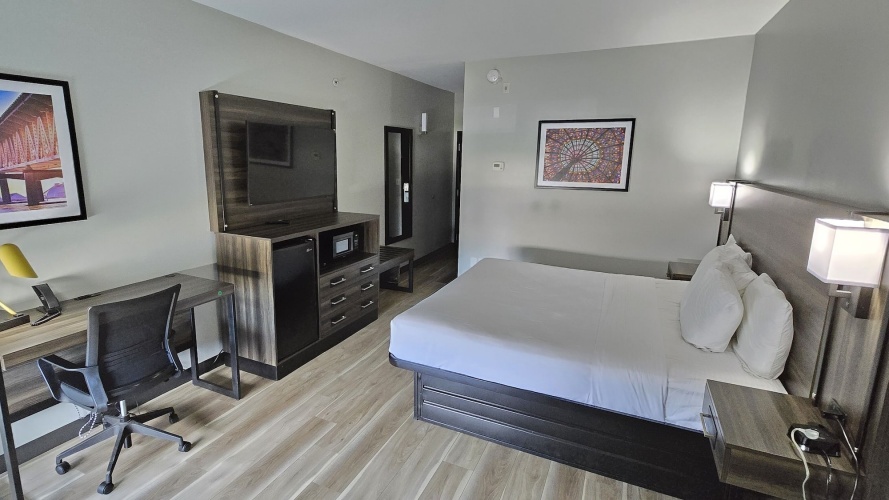 Deluxe Double Suite