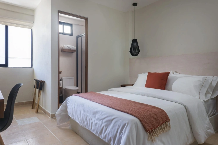Double room with street view