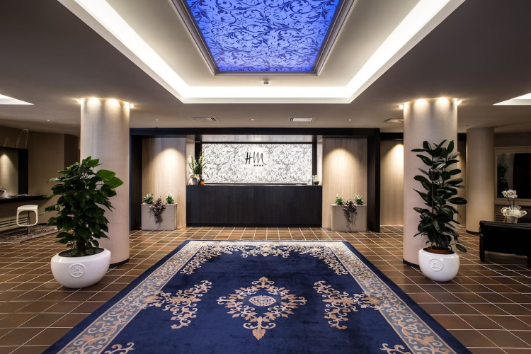 Mirage Hotel