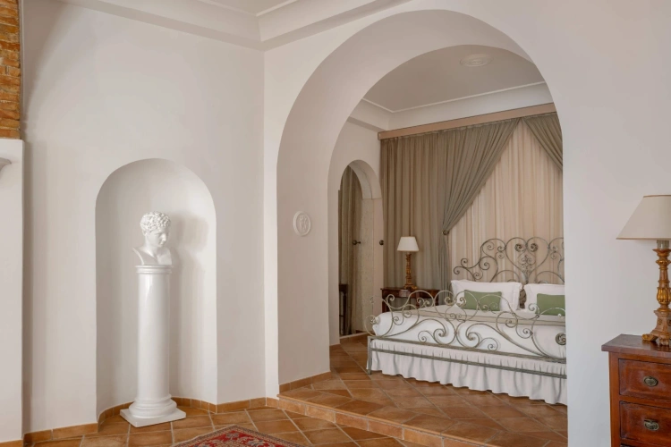 Caesar Double Suite