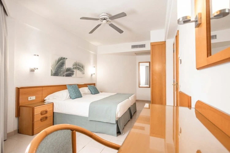 Superior Twin room with balcony
