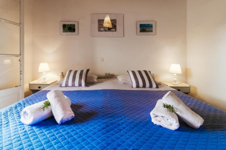 Sunflower Apartments & Studios