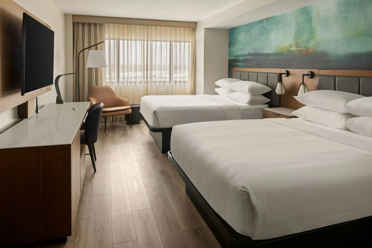 Oshkosh Marriott Waterfront Hotel & Convention Center