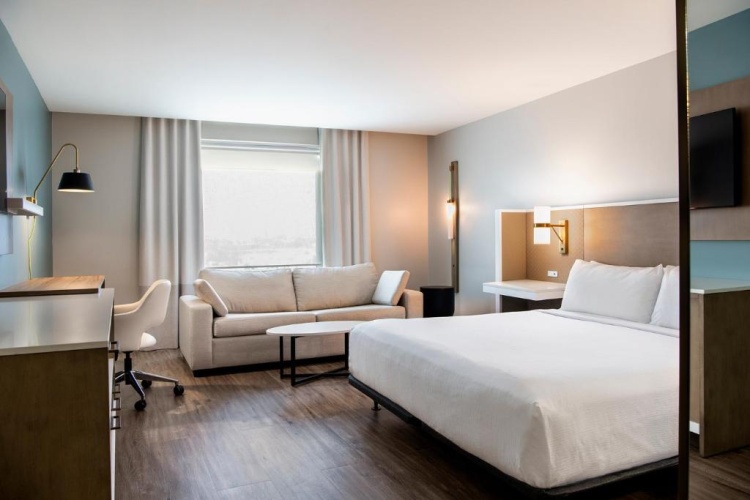 Double Accessible Suite