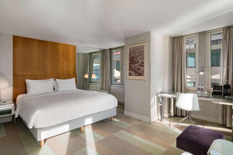 Double Junior Suite with Panoramic Bosphorus View