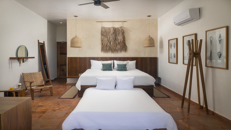 Master Quadruple Suite beachfront