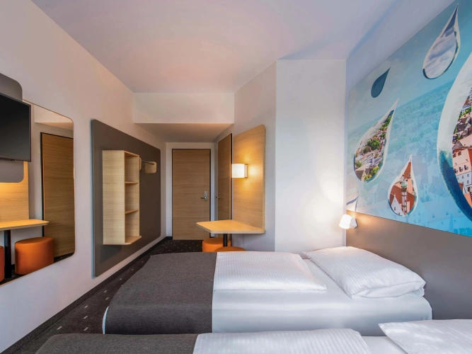 Twin room