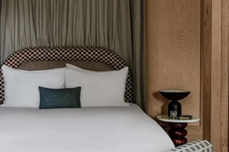 Grand Cowley Manor Quadruple Suite