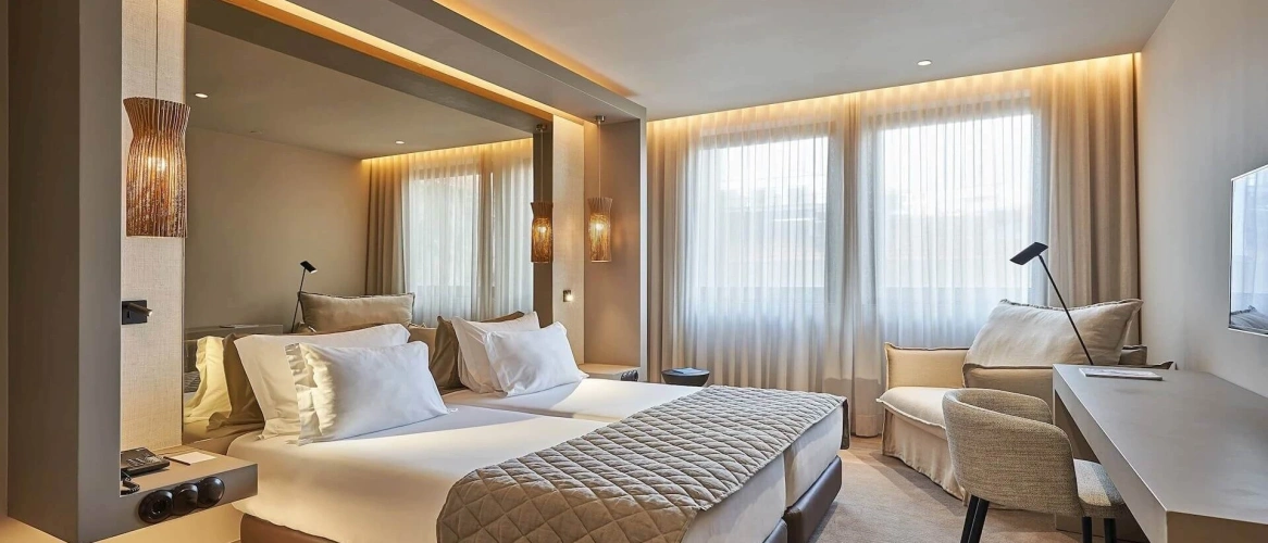 Tribune Twin room