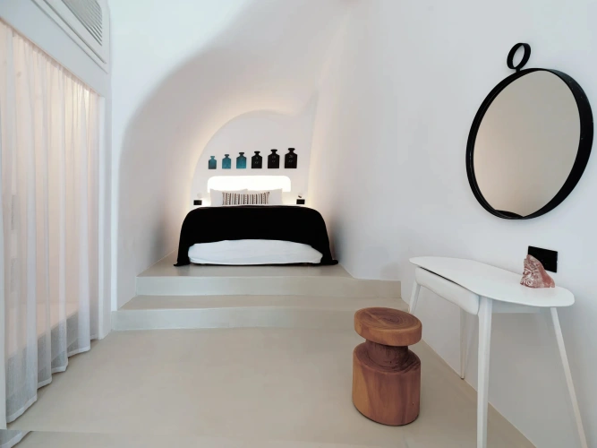 Artisan's Suite with Caldera view