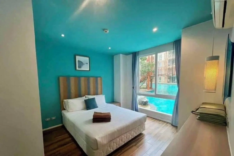 2 Bedrooms Family Poolside Quadruple Apartment