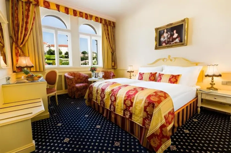 Deluxe Plus Double room