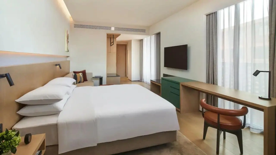 Corner Double room