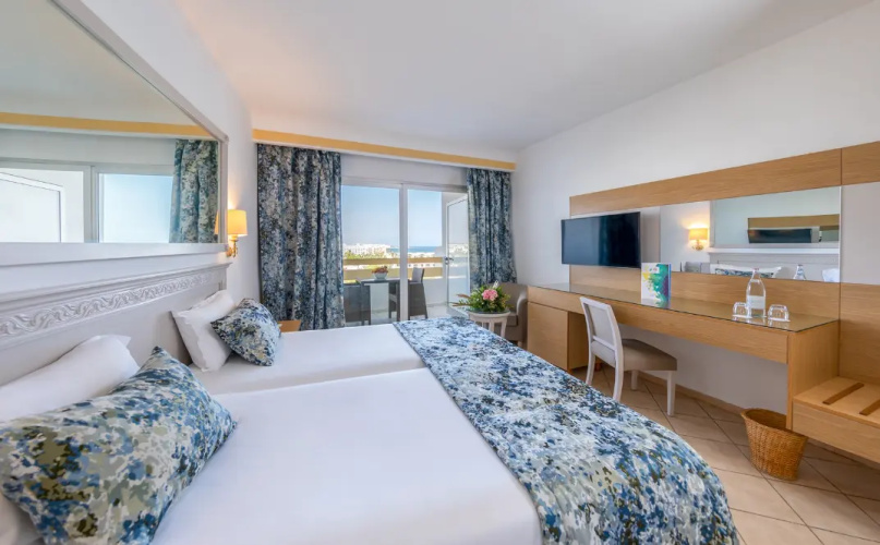 Double room with sea view