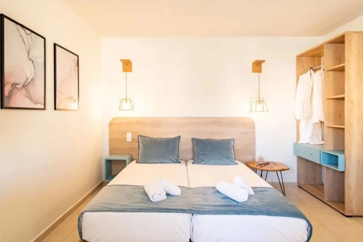 Twin Junior Suite with sea view