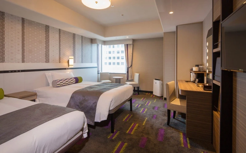 Corner Twin room