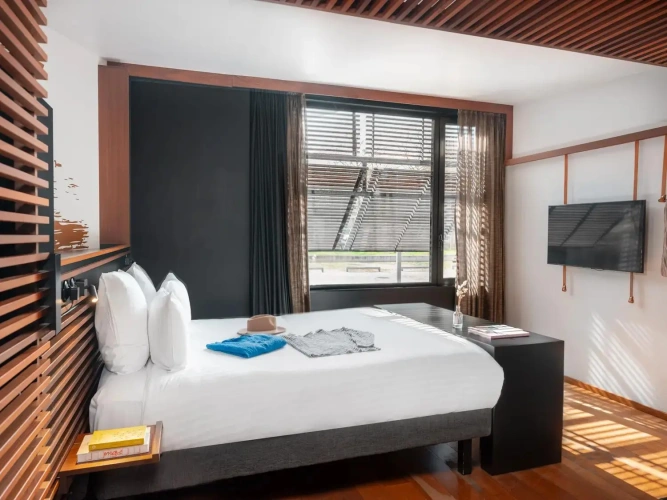 Horizon Suite with Seine view