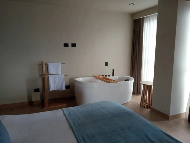 With Terrace Double Suite with Bathtub