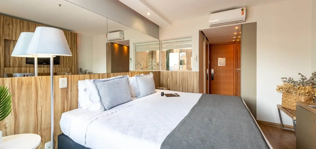 Double room with side sea view
