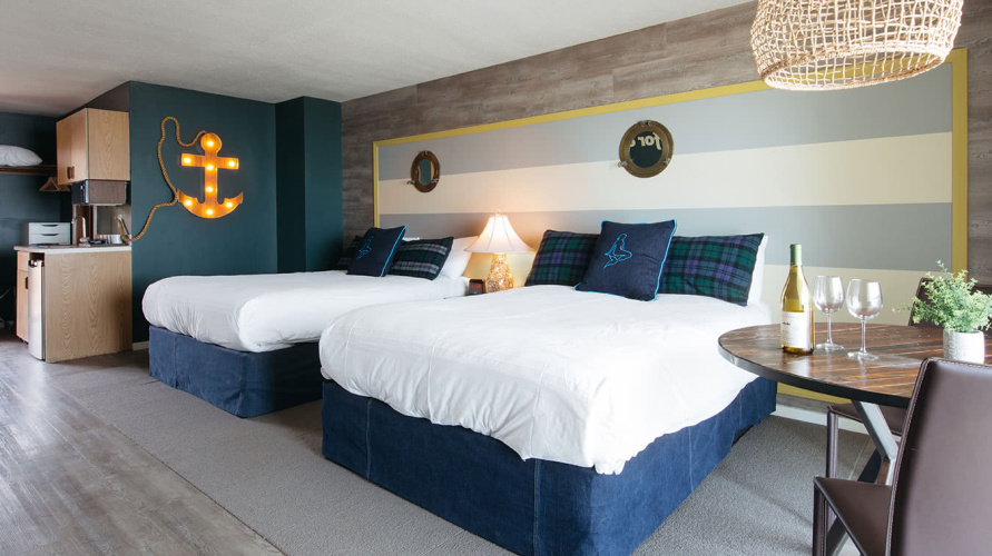 Standard Quadruple room oceanfront