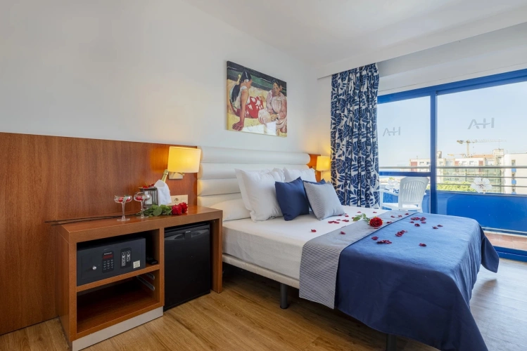 Superior Double room Pool & Sea View