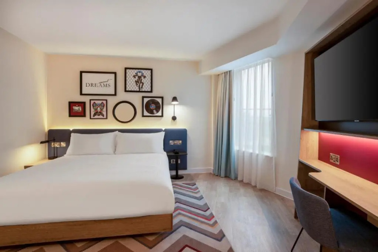 Hampton by Hilton London City photo 9