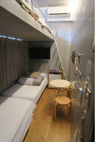Western-Style Quadruple room