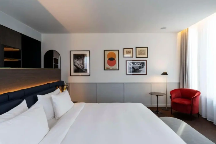 Double Suite