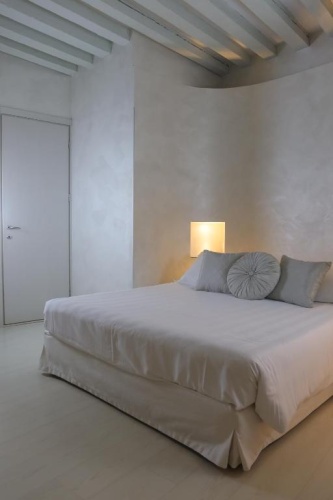 Triple superior room