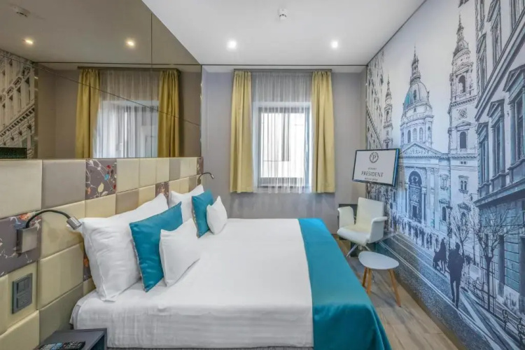 Hotel President