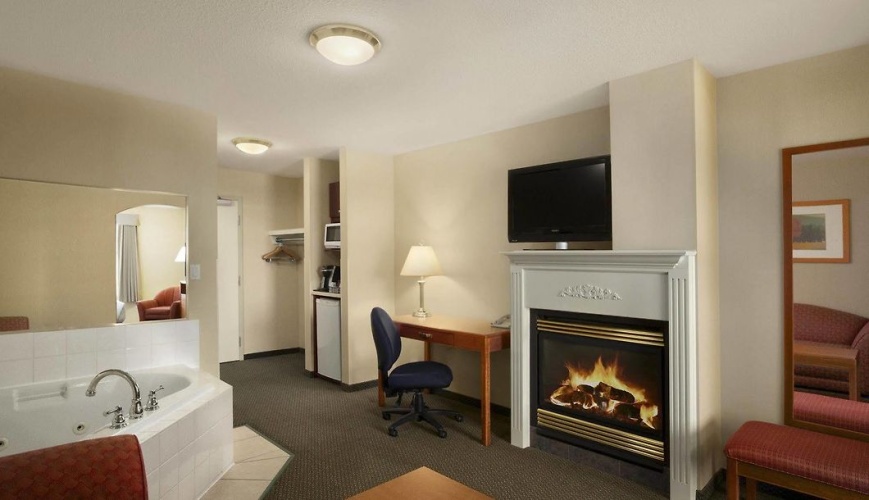 Deluxe Double Suite