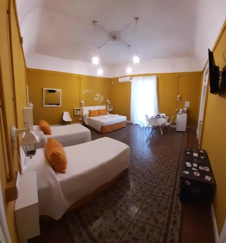Quadruple Suite