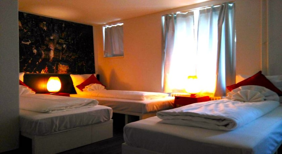 Triple room