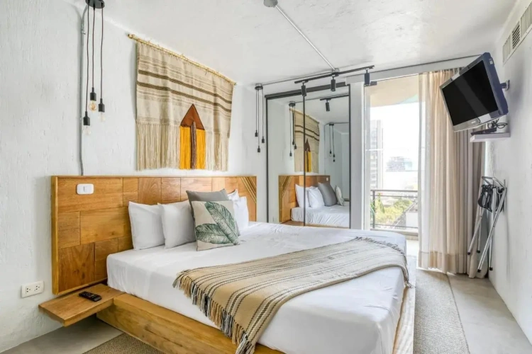 2 Bedrooms Apartment