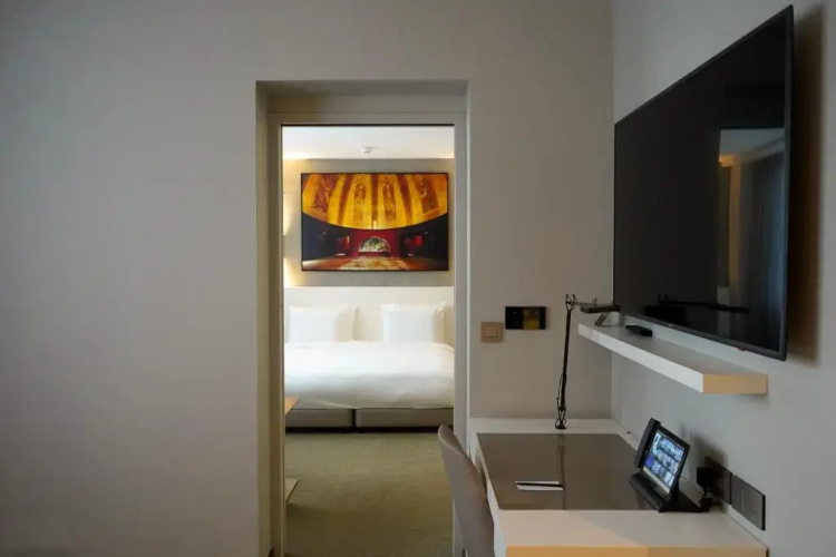 Pullman Paris Tour Eiffel Hotel