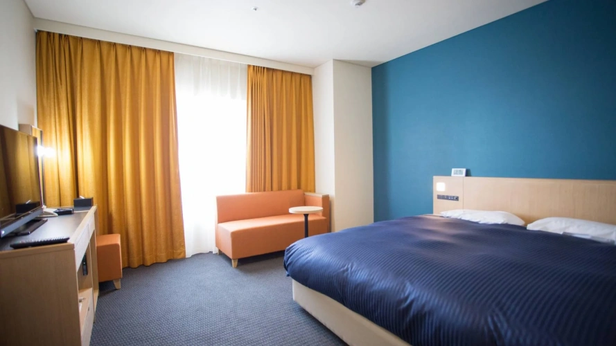 Corner Double room