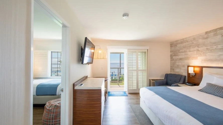 Family Quadruple Suite