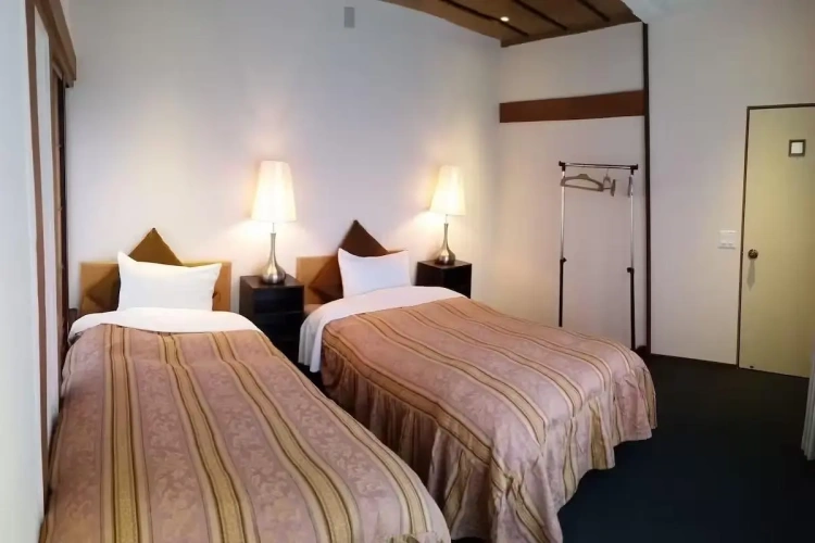 No. 8 Twin room