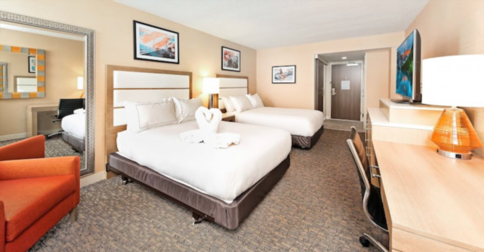 2 Room Quadruple Suite