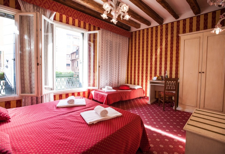 5 Leoni Double room