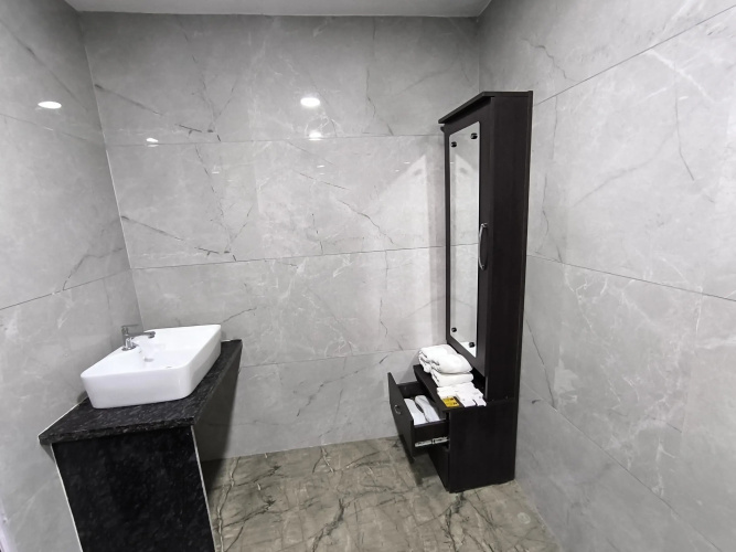 Raha Hotel
