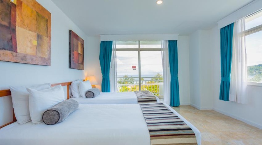 2 Bedrooms Residence with ocean view