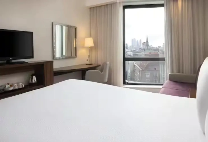 Double room with city view